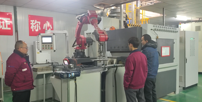 长治喷砂机在模具清理中的专业应用